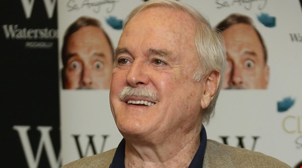 John Cleese concorre ao Rose d'or