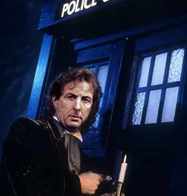 Um membro do Monty Python como Doctor Who